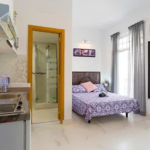 https://nerja-citycenter-a.hotelsinnerja.org